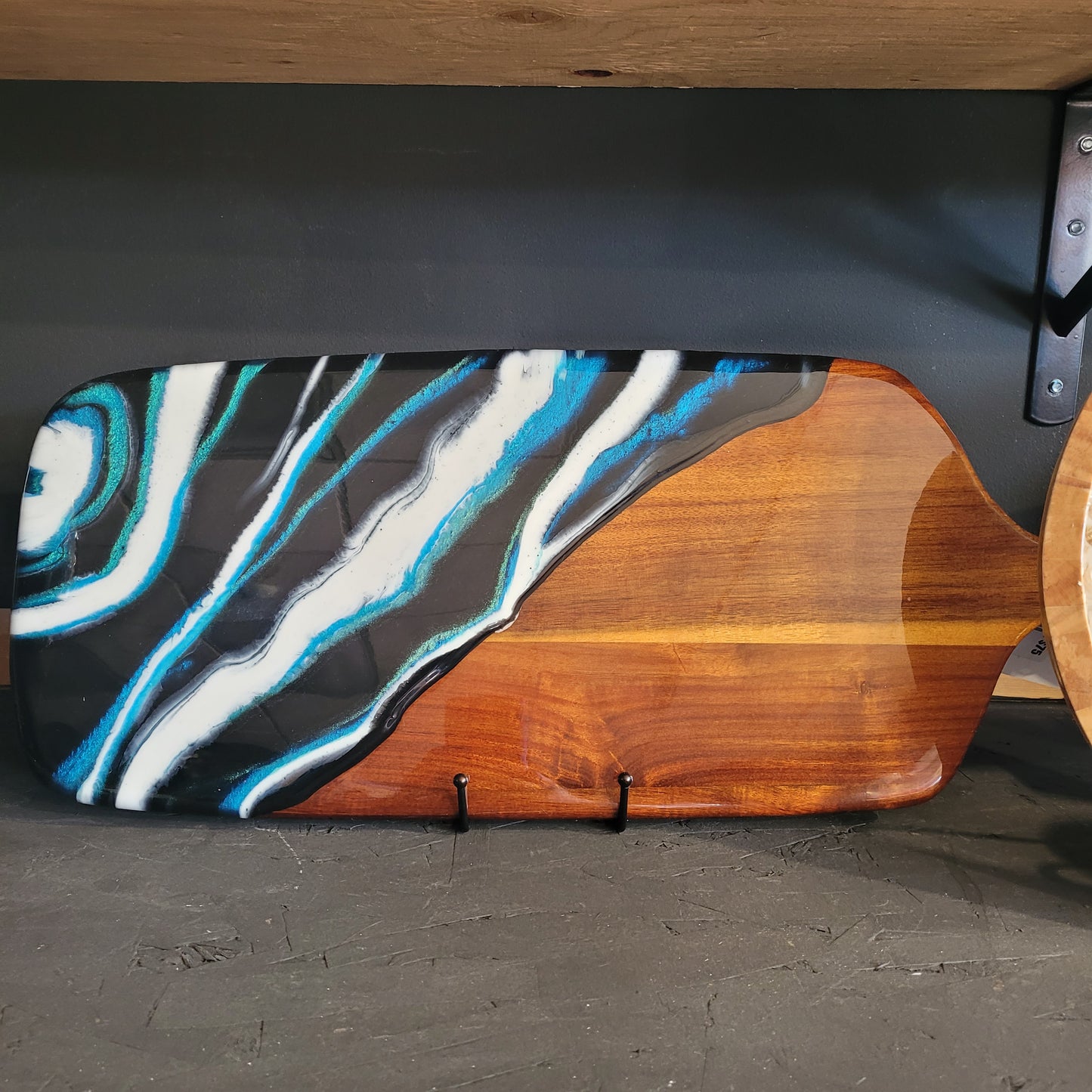 8.29.26 3pm Resin Charcuterie Board Class with Nicole