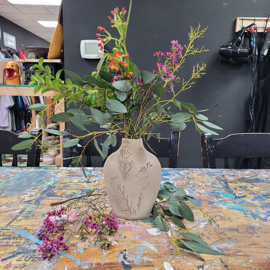 4.22.26 1pm Pressed Flower Vase with Floral Arrangement - 3 Part Class