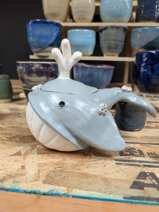 7.15.26 2pm Ceramic Whale Container (age 12+)